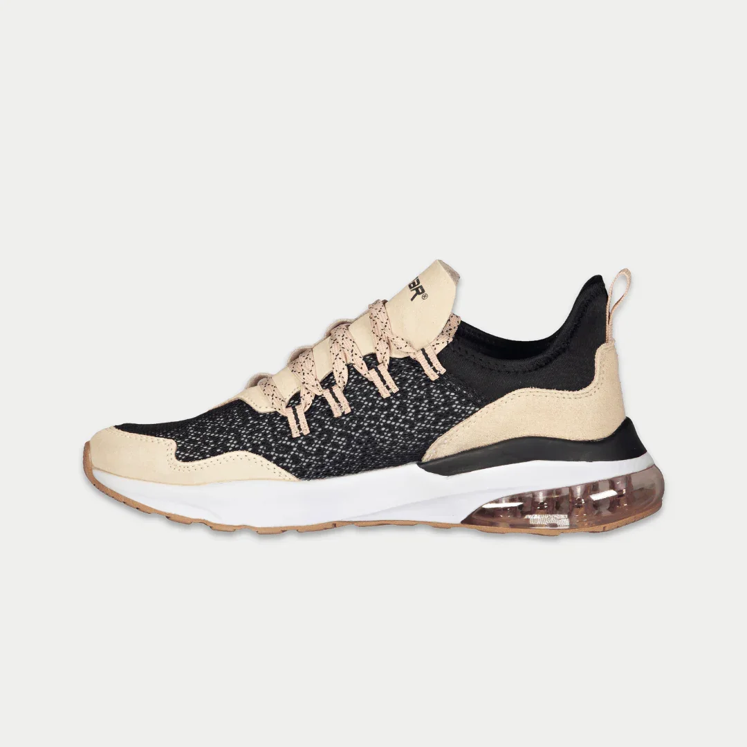 LA Gear Women’s Runyon Lowtop | Black x Pink - Image 3